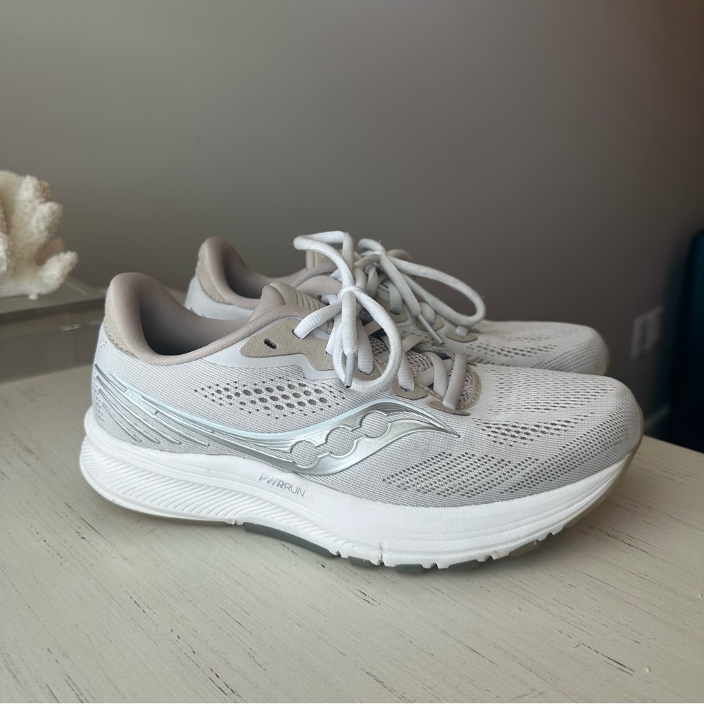 Saucony Ride 14 women’s running shoe: size 7